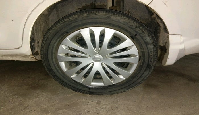 2015 Maruti Ertiga VDI SHVS, Diesel, Manual, 1,01,911 km, tyre