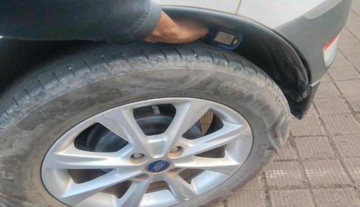 2018 Ford Ecosport TITANIUM 1.5L DIESEL, Diesel, Manual, 1,29,421 km, tyre