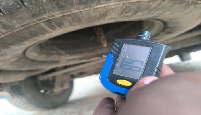 2018 Tata Hexa XM 4X2 7 STR, Diesel, Manual, 42,689 km, tyre