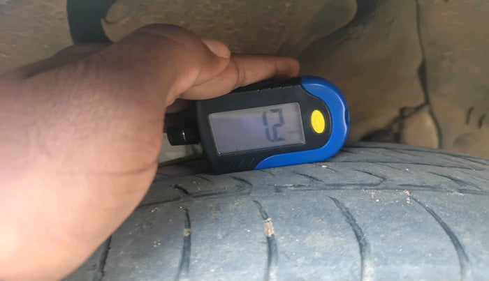 2013 Tata Indica Vista ZX+ 90PS, Diesel, Manual, 2,26,574 km, tyre