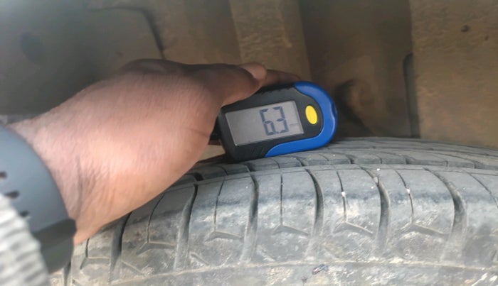 2013 Tata Indica Vista ZX+ 90PS, Diesel, Manual, 2,26,574 km, tyre