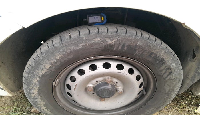 2019 Tata Tiago XE DIESEL, Diesel, Manual, 2,39,780 km, tyre