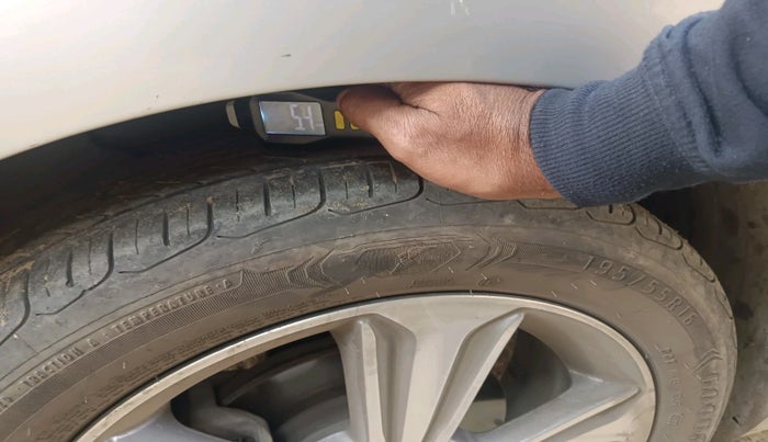 2017 Hyundai Verna 1.6 SX (O) CRDI MT, Diesel, Manual, 1,17,348 km, tyre