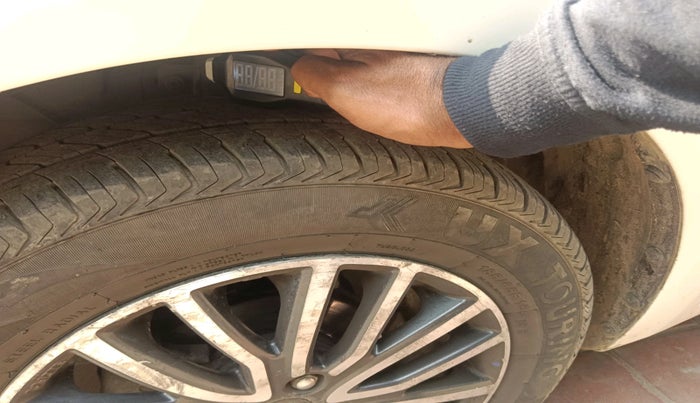 2017 Maruti Dzire ZDI PLUS, Diesel, Manual, 1,03,891 km, tyre