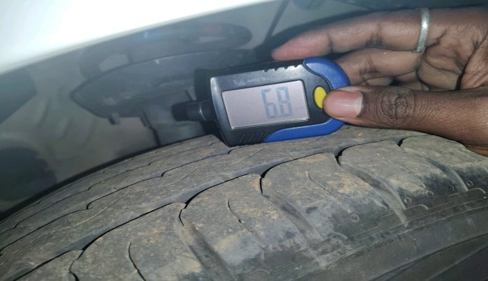 2021 Hyundai NEW I20 SPORTZ 1.2 MT, Petrol, Manual, 28,224 km, tyre