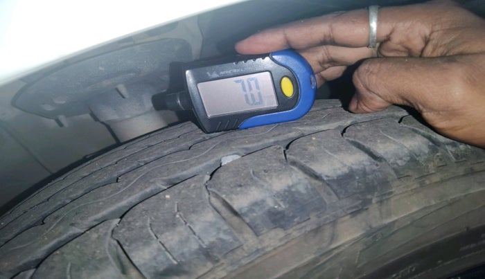 2021 Hyundai NEW I20 SPORTZ 1.2 MT, Petrol, Manual, 28,224 km, tyre