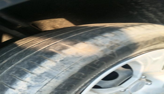 2013 Ford Ecosport TREND 1.5L DIESEL, Diesel, Manual, 1,80,223 km, tyre