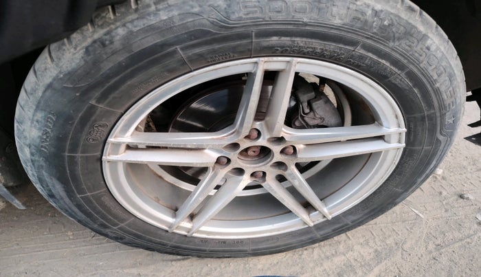 2014 Ford Ecosport TREND 1.5L DIESEL, Diesel, Manual, 1,09,211 km, tyre