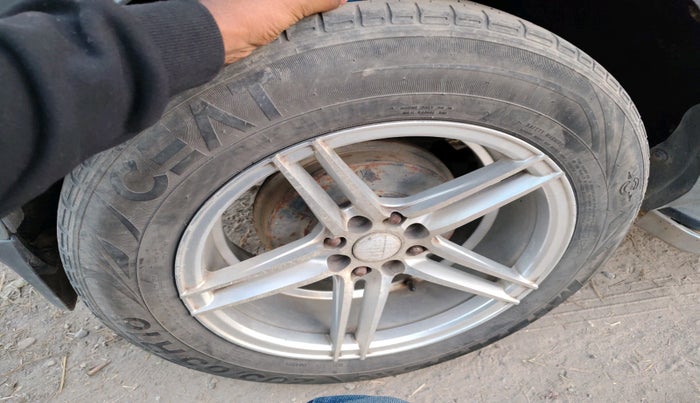 2014 Ford Ecosport TREND 1.5L DIESEL, Diesel, Manual, 1,09,211 km, tyre