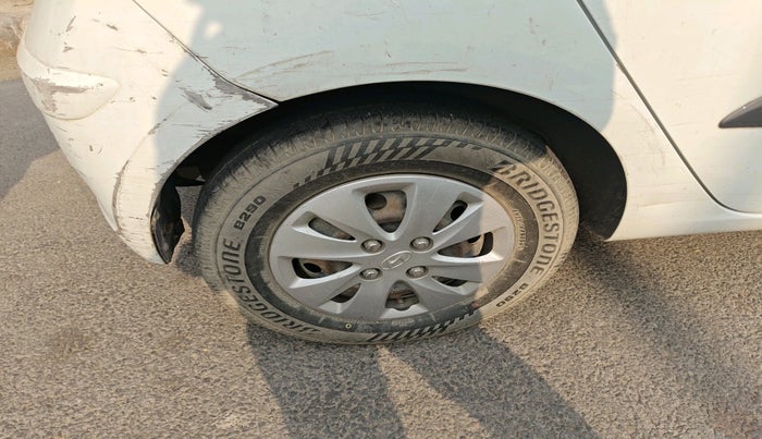 2011 Hyundai i10 MAGNA 1.2, Petrol, Manual, 82,606 km, tyre