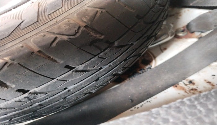 2012 Maruti Wagon R 1.0 LXI, Petrol, Manual, 27,014 km, tyre