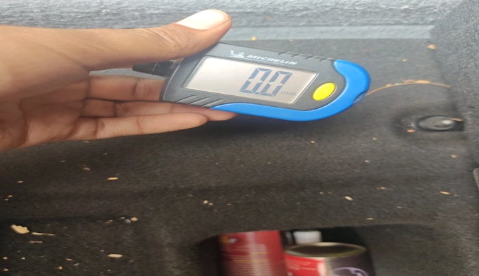 2011 BMW 7 Series 730Ld, Diesel, Automatic, 80,902 km, tyre