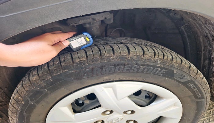 2020 Hyundai VENUE S+ 1.2, Petrol, Manual, 61,008 km, tyre