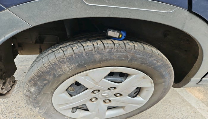 2020 Hyundai VENUE S+ 1.2, Petrol, Manual, 61,008 km, tyre