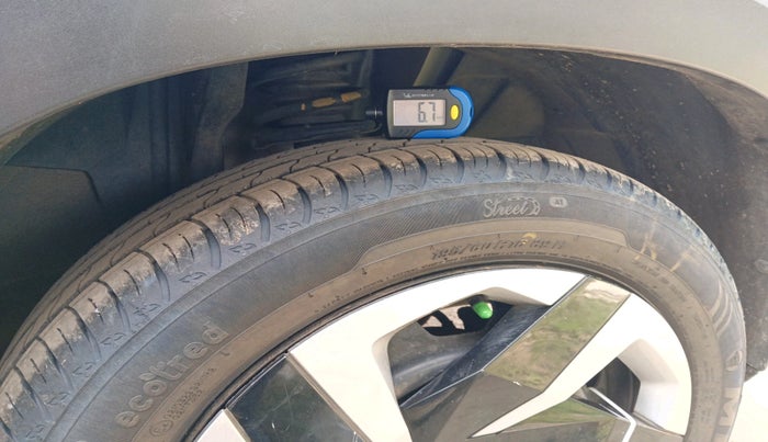 2023 Nissan MAGNITE XL, Petrol, Manual, 52,306 km, tyre