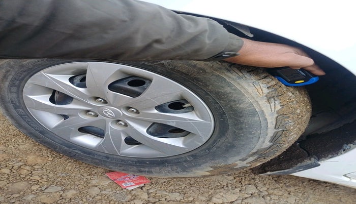 2020 Hyundai Elite i20 MAGNA PLUS 1.2, Petrol, Manual, 40,963 km, tyre