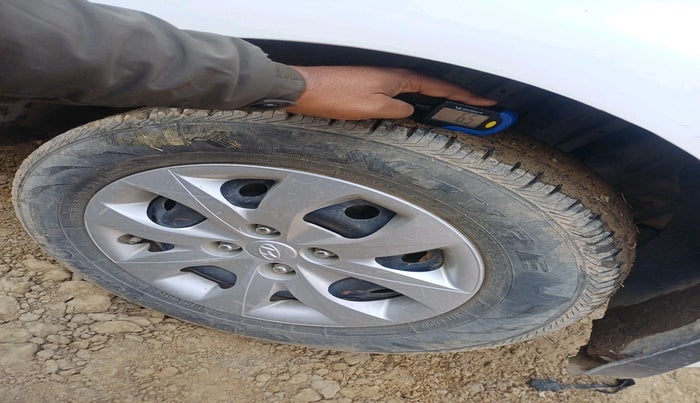 2020 Hyundai Elite i20 MAGNA PLUS 1.2, Petrol, Manual, 40,963 km, tyre