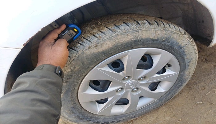 2020 Hyundai Elite i20 MAGNA PLUS 1.2, Petrol, Manual, 40,963 km, tyre