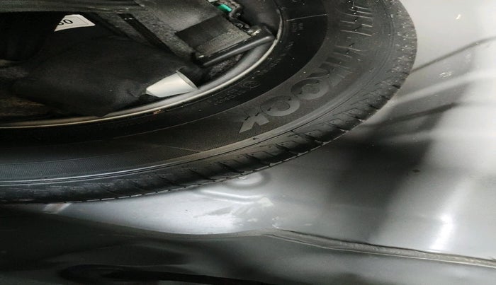 2021 Hyundai NEW SANTRO MAGNA AMT, Petrol, Automatic, 40,783 km, tyre