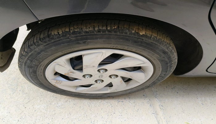 2021 Hyundai NEW SANTRO MAGNA AMT, Petrol, Automatic, 40,783 km, tyre