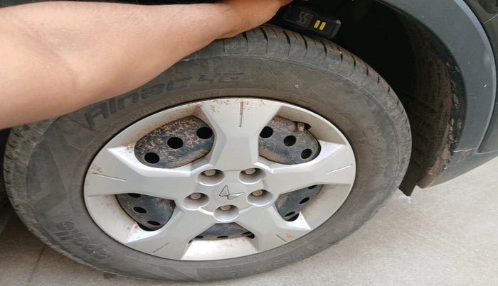 2023 Mahindra XUV300 W6 1.2 PETROL, Petrol, Manual, 12,477 km, tyre