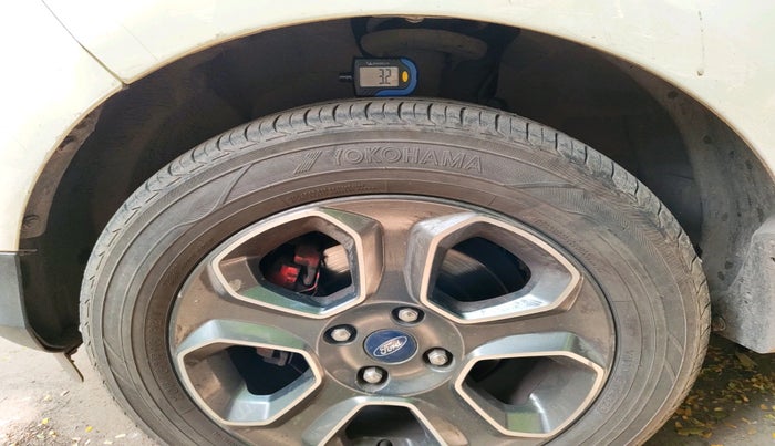 2020 Ford Ecosport TITANIUM 1.5L SPORTS(SUNROOF) DIESEL, Diesel, Manual, 75,630 km, tyre