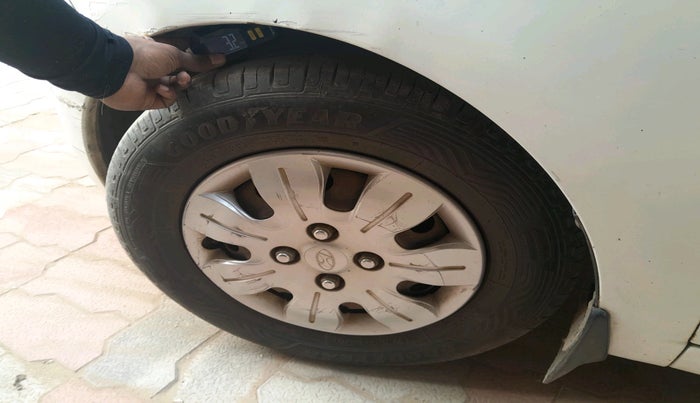 2010 Hyundai i10 MAGNA 1.2, Petrol, Manual, 1,13,606 km, tyre