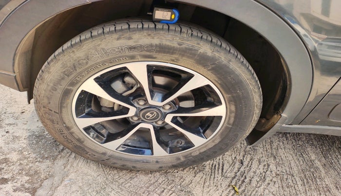 2020 Tata NEXON XZ PLUS (O) PETROL, Petrol, Manual, 15,500 km, tyre