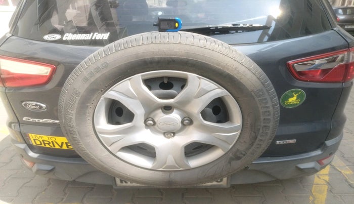 2017 Ford Ecosport TREND+ 1.5L DIESEL, Diesel, Manual, 1,17,992 km, tyre