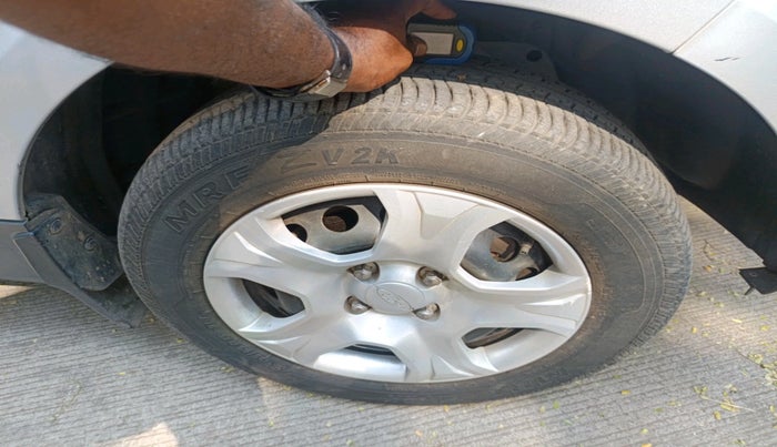 2017 Ford Ecosport TREND 1.5L PETROL, Petrol, Manual, 33,060 km, tyre