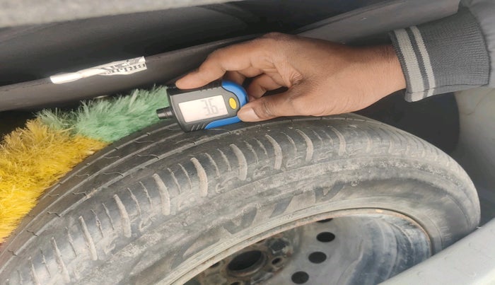 2014 Maruti Celerio VXI AMT, Petrol, Automatic, 1,24,300 km, tyre