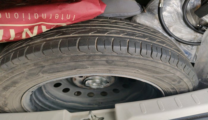 2019 Maruti Celerio VXI CNG, Petrol, Manual, 1,31,990 km, tyre