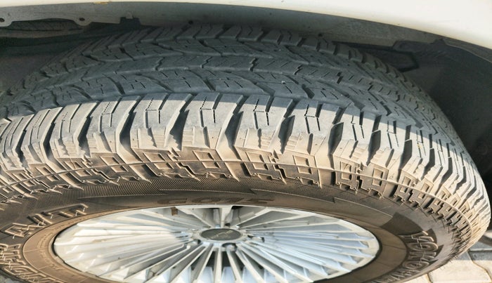 2016 Mahindra Scorpio S10 AT, Diesel, Automatic, 99,437 km, tyre