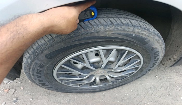 2022 Maruti New Wagon-R LXI CNG 1.0, Petrol, Manual, 7,954 km, tyre