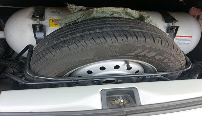 2022 Maruti New Wagon-R LXI CNG 1.0, Petrol, Manual, 7,954 km, tyre