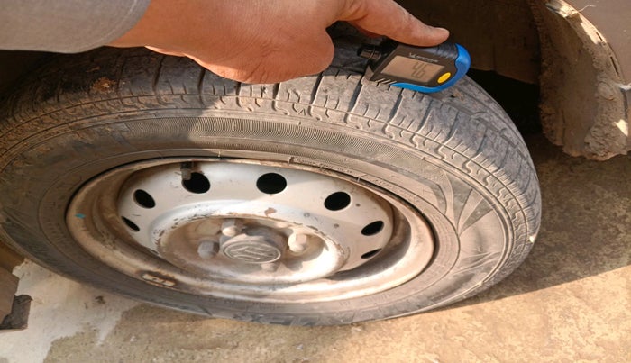 2017 Maruti Wagon R 1.0 LXI CNG, Petrol, Manual, 1,01,387 km, tyre