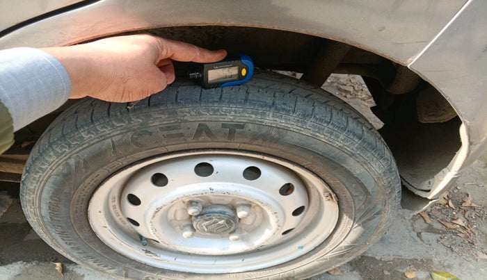 2017 Maruti Wagon R 1.0 LXI CNG, Petrol, Manual, 1,01,387 km, tyre