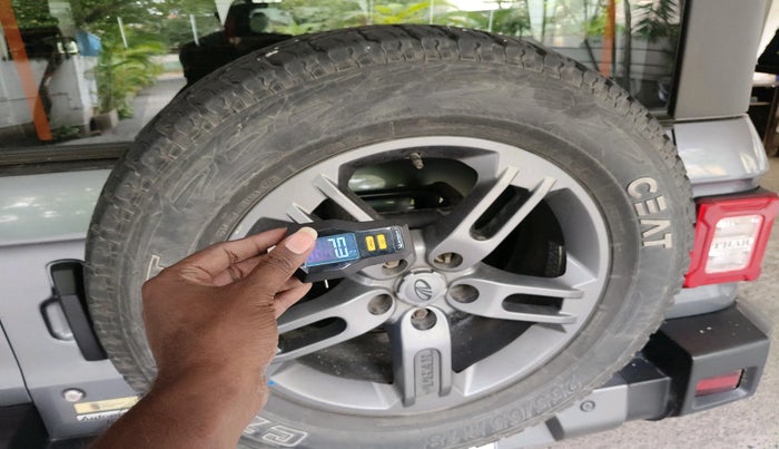 2021 Mahindra Thar LX PETROL HT 4WD AT, Petrol, Automatic, 34,789 km, tyre