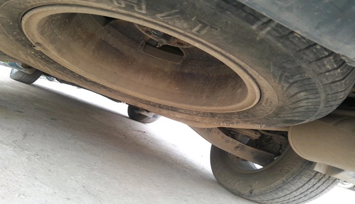 2014 Mahindra XUV500 W8, Diesel, Manual, 1,24,383 km, tyre