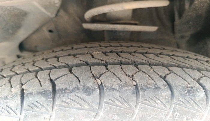 2024 Maruti Grand Vitara DELTA SMART HYBRID AT, Petrol, Automatic, 10,989 km, tyre