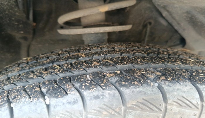 2024 Maruti Grand Vitara DELTA SMART HYBRID AT, Petrol, Automatic, 10,989 km, tyre