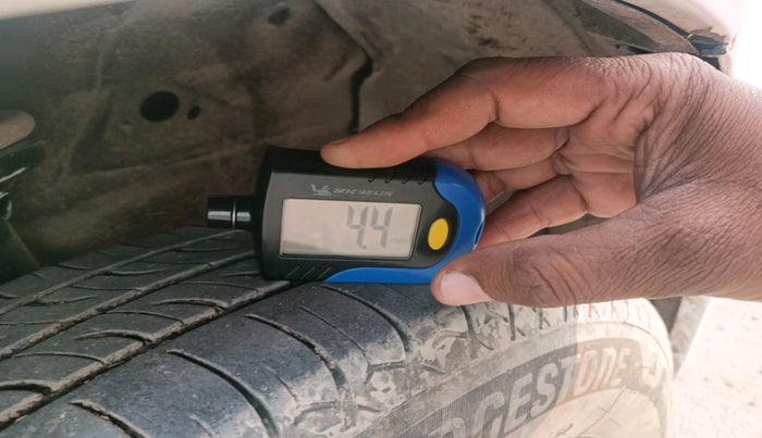 2018 Maruti Wagon R 1.0 LXI CNG, Petrol, Manual, 63,211 km, tyre