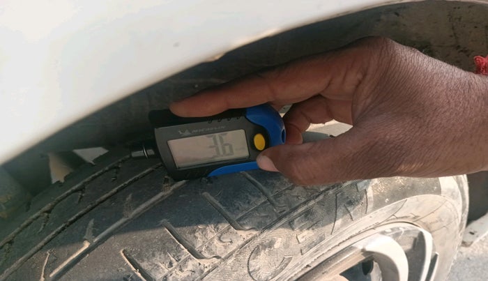 2018 Maruti Wagon R 1.0 LXI CNG, Petrol, Manual, 63,211 km, tyre