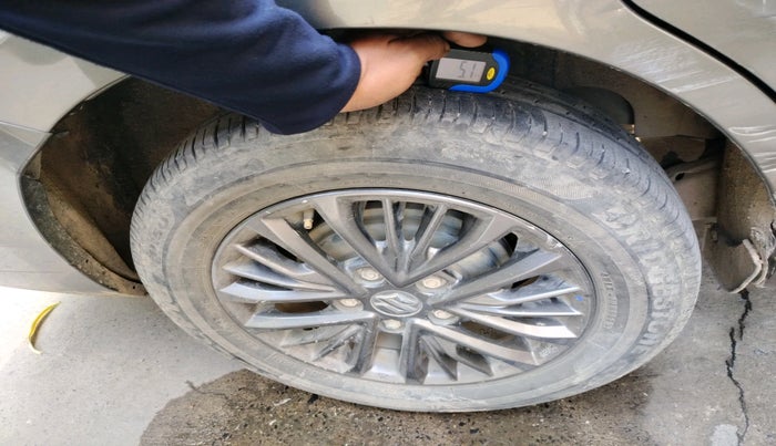 2021 Maruti Ertiga VXI CNG, Petrol, Manual, 1,21,924 km, tyre