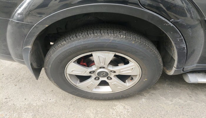 2014 Mahindra XUV500 W8, Diesel, Manual, 1,37,724 km, tyre