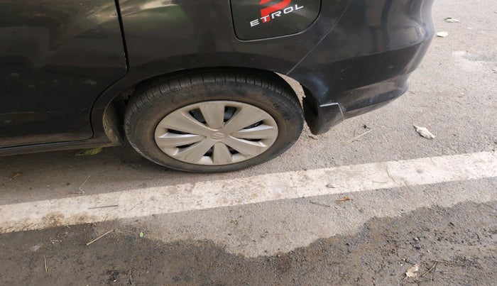2016 Maruti Ertiga VXI, Petrol, Manual, 1,58,664 km, tyre