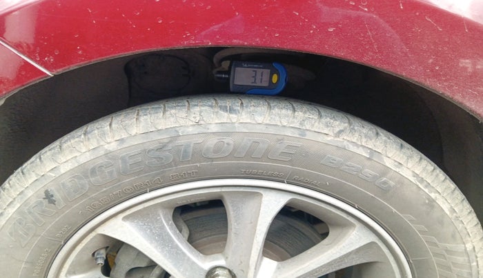 2016 Hyundai Grand i10 ASTA (O) 1.2 KAPPA VTVT, Petrol, Manual, 1,35,422 km, tyre