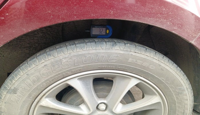 2016 Hyundai Grand i10 ASTA (O) 1.2 KAPPA VTVT, Petrol, Manual, 1,35,422 km, tyre