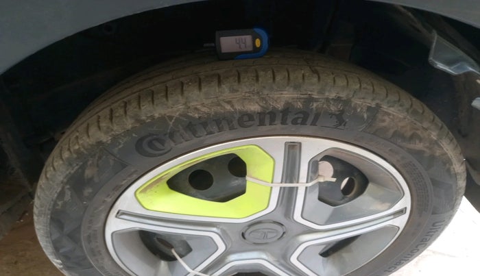 2018 Tata NEXON KRAZ MT DIESEL, Diesel, Manual, 92,332 km, tyre