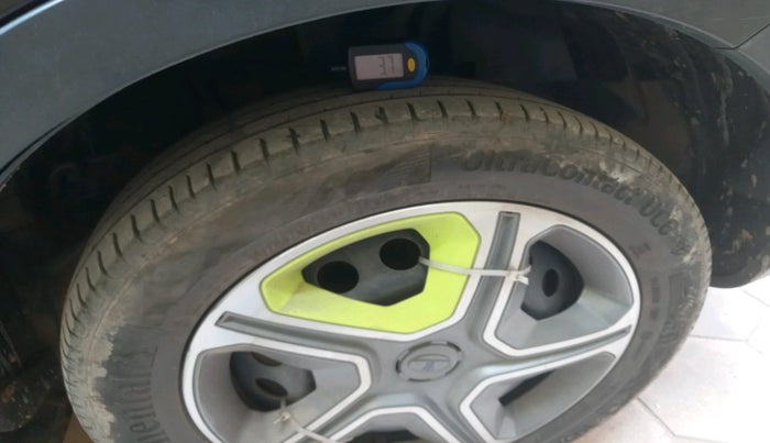 2018 Tata NEXON KRAZ MT DIESEL, Diesel, Manual, 92,332 km, tyre